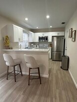 1136 Staghorn St in Wellington, FL - Building Photo