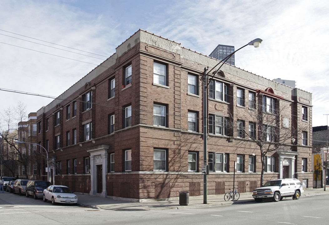 4031-4033 N Broadway St in Chicago, IL - Building Photo