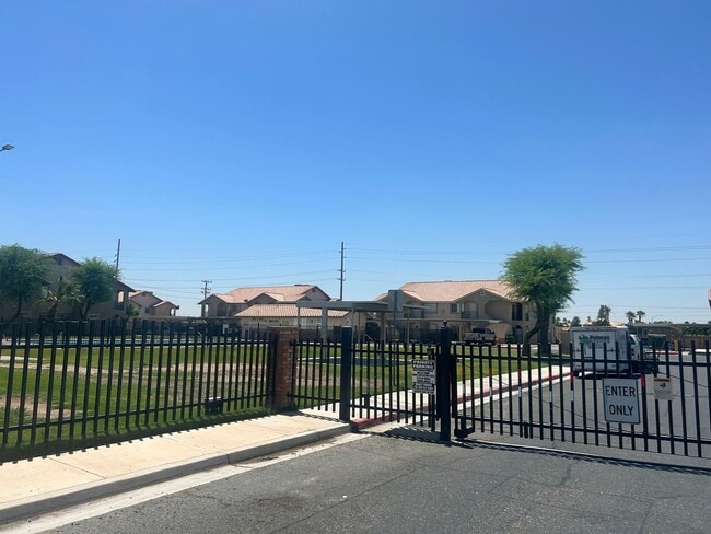 1900 Rancho Frontera Ave in Calexico, CA - Building Photo - Building Photo