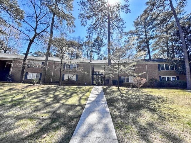 property at 2086 Montreat Cir