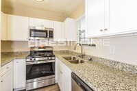 623 Crestmont Ct photo'