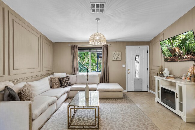 117 Sandy Cir W in Big Pine Key, FL - Foto de edificio - Building Photo