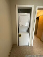 146 N Beacon St, Unit B3 in Boston, MA - Building Photo - Building Photo