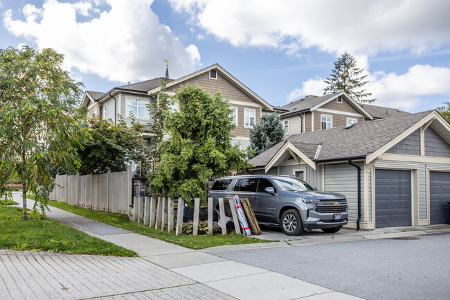 20345 82 Av in Langley, BC - Building Photo - Building Photo