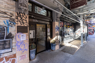 93 Macdougal St in New York, NY - Building Photo - Building Photo