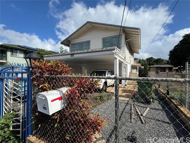 2326 Rose St in Honolulu, HI - Building Photo