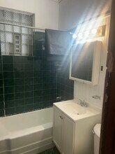 2919 W Diversey Ave, Unit Logan Square in Chicago, IL - Building Photo - Building Photo