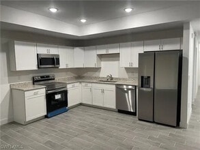 320-322 Ivan Ave S in Lehigh Acres, FL - Building Photo - Building Photo