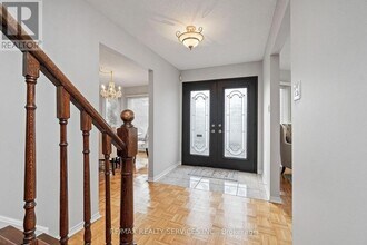 1 Brookbank Ct in Brampton, ON - Building Photo - Building Photo