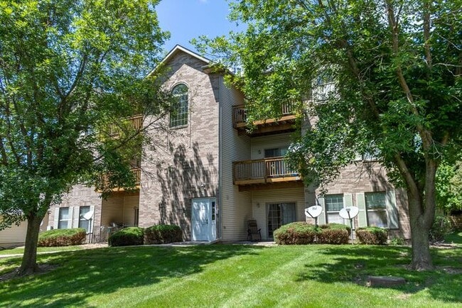property at 2888 Coral Ct