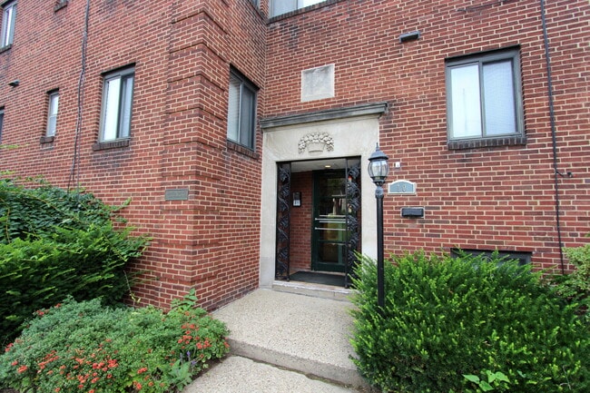 10 Purchase Pl in Pittsburgh, PA - Building Photo - Building Photo