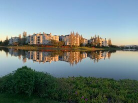 1636 Marina Ct, Unit Unit G in San Mateo, CA - Building Photo