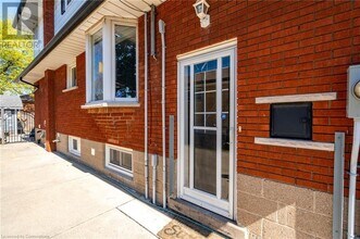 78 E 45th St in Hamilton, ON - Building Photo - Building Photo