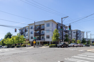 Tavona in Seattle, WA - Building Photo - Building Photo