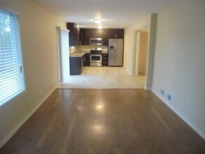 270 Bridlewood Cir in Lake In The Hills, IL - Building Photo - Building Photo