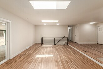 8177 Pearl St in Denver, CO - Building Photo - Building Photo
