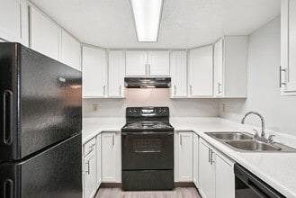 Fox Creek in Layton, UT - Building Photo - Building Photo