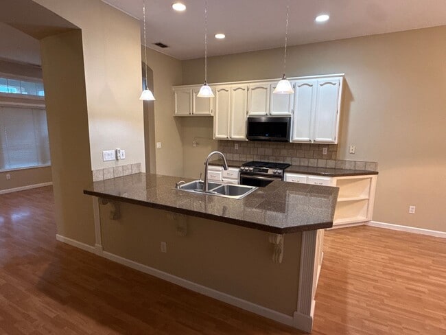 8874 Autumn Gold Ct in Elk Grove, CA - Building Photo - Building Photo