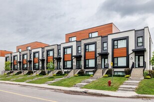 14527 Aumais Rue in Pierrefonds, QC - Building Photo