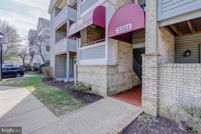 property at 3301 Sir Thomas Dr