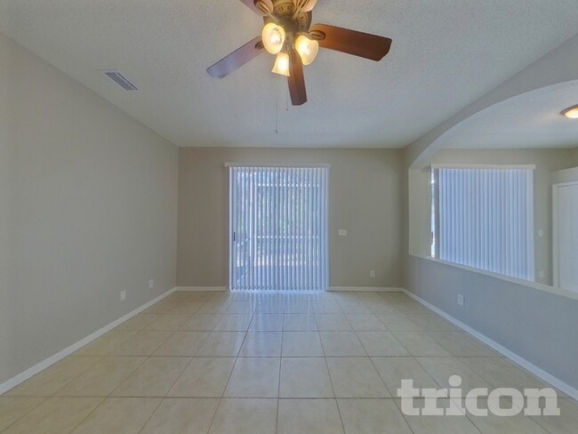 10314 Goldenbrook Way in Tampa, FL - Building Photo - Building Photo