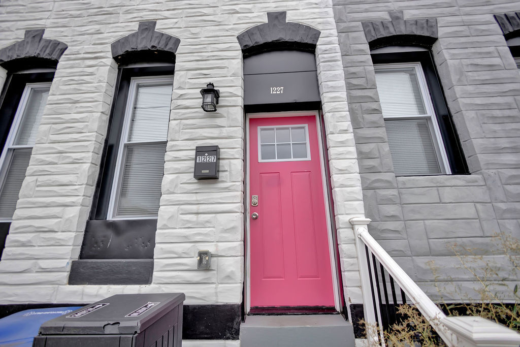 1227 E Preston St in Baltimore, MD - Building Photo
