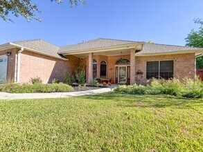 1751 Loma Verde Dr in New Braunfels, TX - Building Photo - Building Photo