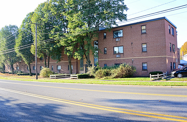 Lexington House in State College, PA - Building Photo