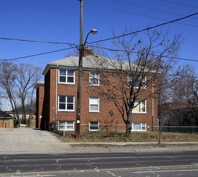 436 Wilson Heights Blvd in Toronto, ON - Building Photo - Primary Photo