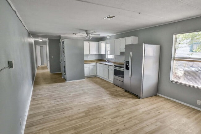 property at 1418 Avant Ave