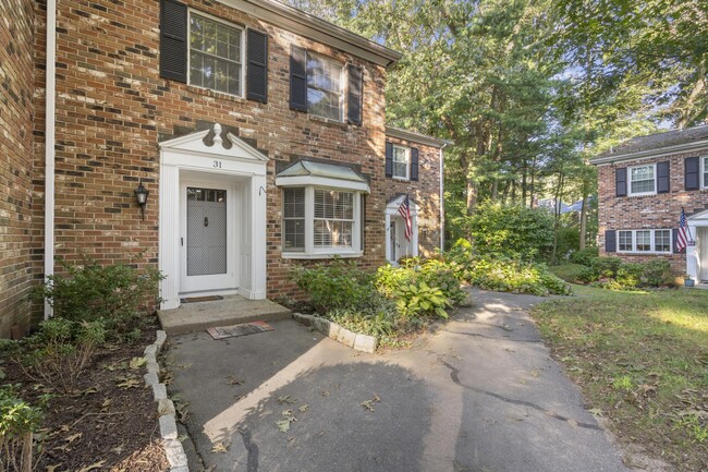 31 Tunxis Village