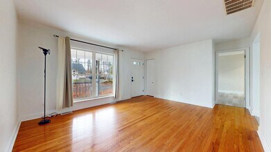 450 Redwood Ave in Galloway, NJ - Building Photo - Building Photo