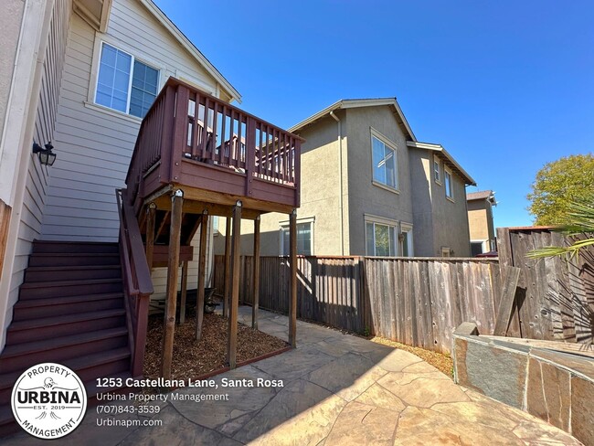 property at 1253 Castellana Ln