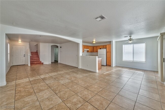 6348 Kenny Heights Ct in Las Vegas, NV - Foto de edificio - Building Photo