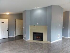9707 11th Avenue Ct E in Tacoma, WA - Building Photo - Building Photo