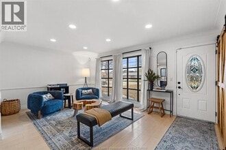 1325 Laurier Dr in Windsor, ON - Building Photo - Building Photo