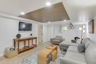 4642 W Montana St in Chicago, IL - Building Photo - Building Photo