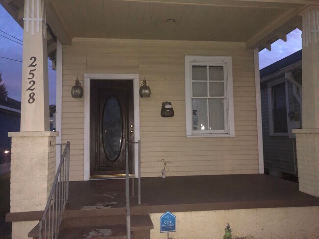 property at 2528 Gladiolus St