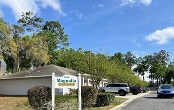 3630 NE 8th Pl in Ocala, FL - Building Photo - Building Photo