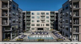 2408 South Blvd, Unit A1 in Charlotte, NC - Building Photo