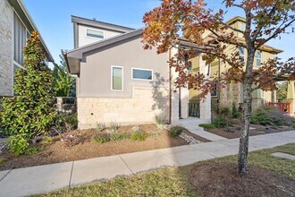 1004 Banyon St in Austin, TX - Building Photo - Building Photo