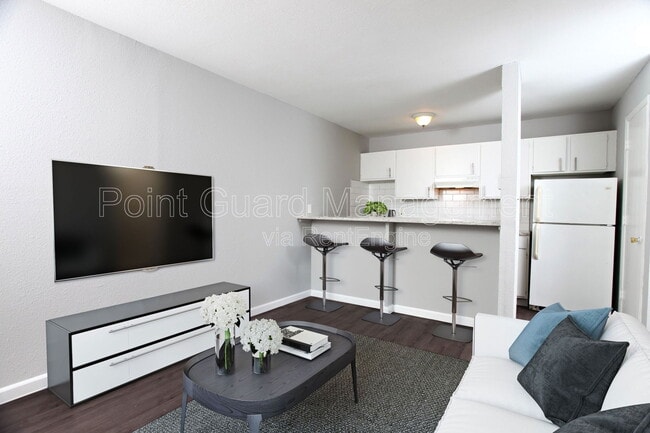 property at 1226 S Longfellow St
