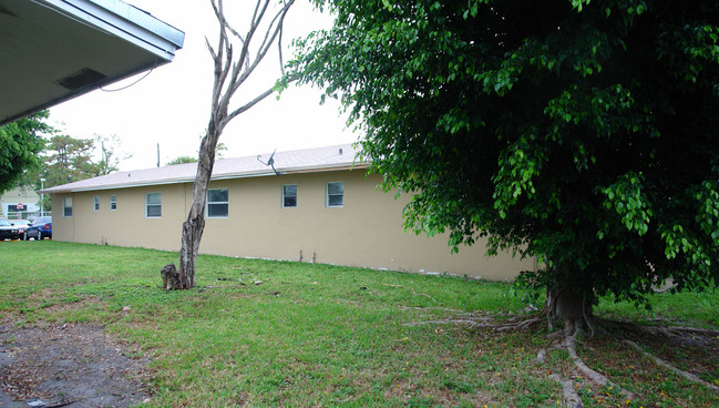 928 NW 4th Ave in Fort Lauderdale, FL - Building Photo - Building Photo