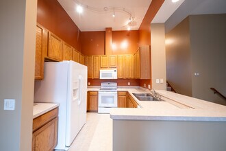 6452 157th St W in Apple Valley, MN - Building Photo - Building Photo