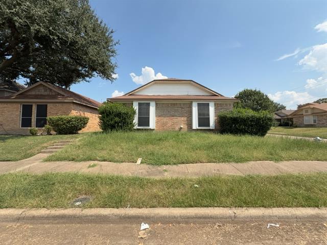 920 N Bryan-Belt Line Rd in Mesquite, TX - Building Photo