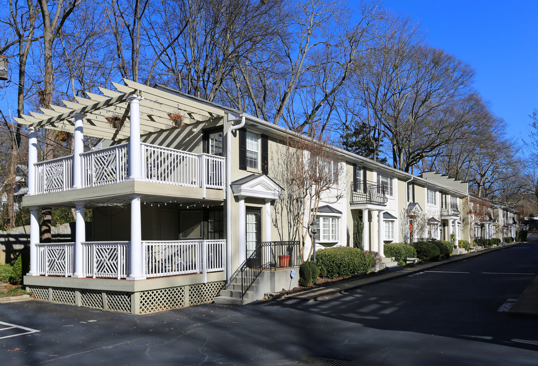 Frederica Hall in Atlanta, GA - Building Photo