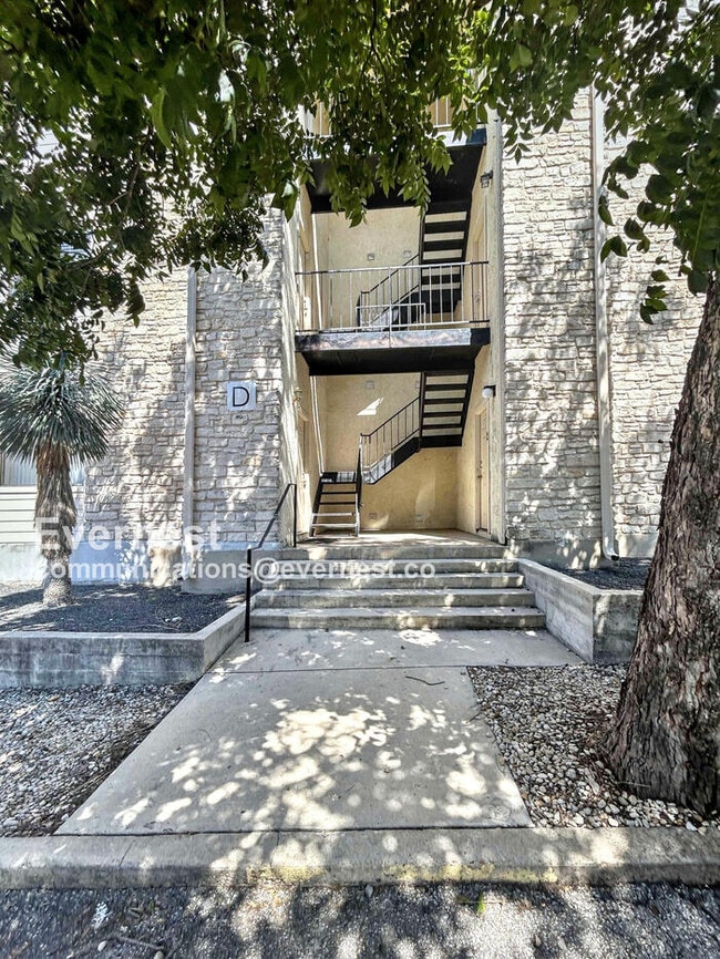 property at 1013 Chestnut St