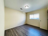 1681 Nichole Woods Dr photo'