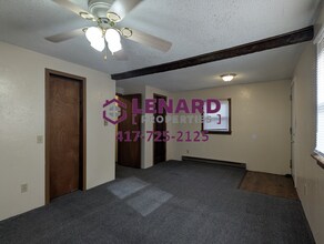 318 W Colgate St in Bolivar, MO - Building Photo - Building Photo