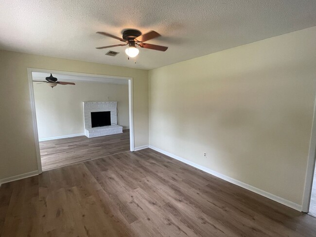 346 Lancaster Rd in Wilmington, NC - Building Photo - Building Photo